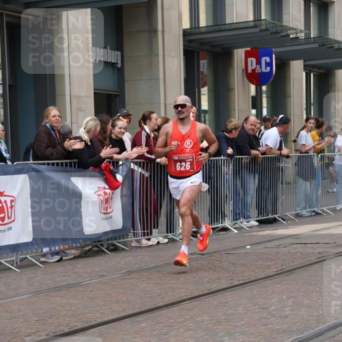 13.09.2026 - 21. swb-Marathon Bremen Strokosch-Dieckow http://msf.ph/oto/10373748 13.09.2026 12:21:08 Ziel 626 meine-sportfotos.de