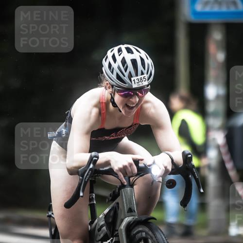 13.09.2026 - Stadtparktriathlon H.Heesch http://msf.ph/oto/10373756 13.09.2026 13:29:43 Radfahren 1360, 1385 meine-sportfotos.de