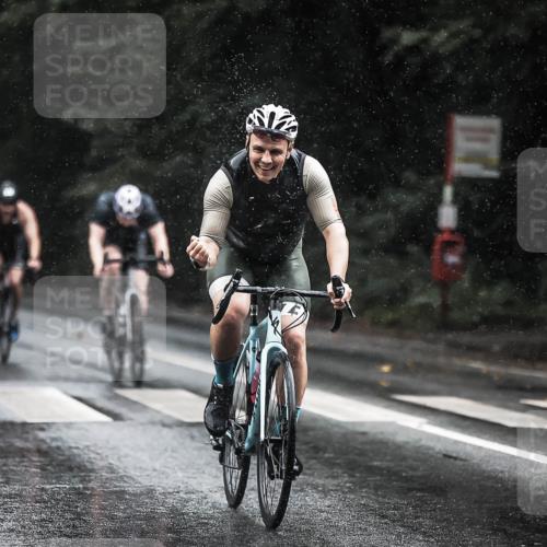 13.09.2026 - Stadtparktriathlon H.Heesch http://msf.ph/oto/10373761 13.09.2026 12:10:19 Radfahren 856, 860, 933, 965, 1062, 1063 meine-sportfotos.de