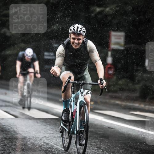 13.09.2026 - Stadtparktriathlon H.Heesch http://msf.ph/oto/10373766 13.09.2026 12:10:19 Radfahren 856, 860, 933, 965, 1062, 1063 meine-sportfotos.de