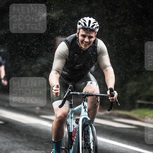 13.09.2026 - Stadtparktriathlon H.Heesch http://msf.ph/oto/10373777 13.09.2026 12:10:19 Radfahren 856, 860, 933, 965, 1062, 1063 meine-sportfotos.de