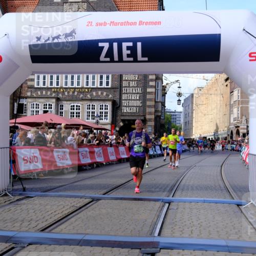 13.09.2026 - 21. swb-Marathon Bremen Tim E. http://msf.ph/oto/10373778 13.09.2026 13:10:57 Ziel 1181, 1385, 1498, 1554, 2347, 2605, 4727, 5066, 5152, 5155, 5387, 5620, 5648, 6267, 7881, 9659, 13248 meine-sportfotos.de