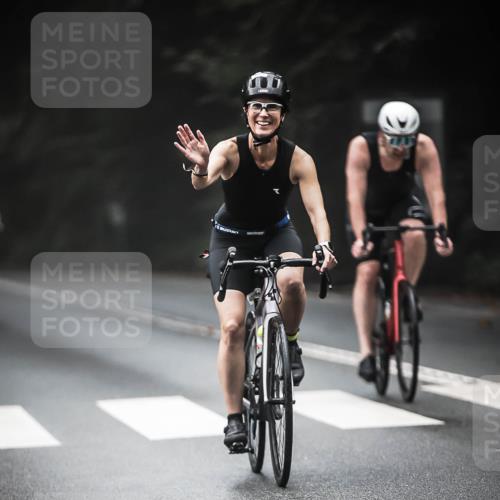 13.09.2026 - Stadtparktriathlon H.Heesch http://msf.ph/oto/10373789 13.09.2026 10:24:08 Radfahren 295, 301, 306, 320, 403, 409 meine-sportfotos.de