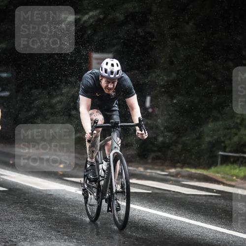 13.09.2026 - Stadtparktriathlon H.Heesch http://msf.ph/oto/10373801 13.09.2026 12:10:20 Radfahren 856, 860, 933, 965, 1062, 1063 meine-sportfotos.de