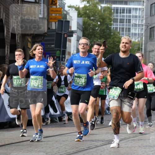 13.09.2026 - 21. swb-Marathon Bremen Strokosch-Dieckow http://msf.ph/oto/10373824 13.09.2026 13:37:05 Ziel 551, 813, 843, 1936, 2275, 2819, 3541, 3585, 3635, 3815, 3874, 3998, 4050, 4304, 4335, 4414, 4676, 4892, 5061, 5236, 5355, 5447, 5656, 5823, 6050, 6269, 6280, 6340, 6408, 6516, 6568, 6966, 7039, 7229, 7237, 7640, 7656, 7765, 8034, 8498, 8685, 8723, 8790, 9658, 9776, 9807, 10068, 10070, 1180, 1854, 1991, 2531, 3333, 3627, 3732, 3823, 3894, 4932, 4947, 5388, 5547, 5577, 5612, 5791, 6046, 6629, 6904, 6947, 6961, 7006, 7571, 8268, 9701 meine-sportfotos.de