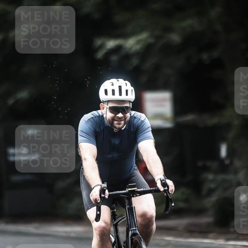 13.09.2026 - Stadtparktriathlon H.Heesch http://msf.ph/oto/10373828 13.09.2026 13:29:54 Radfahren 1343, 1433 meine-sportfotos.de