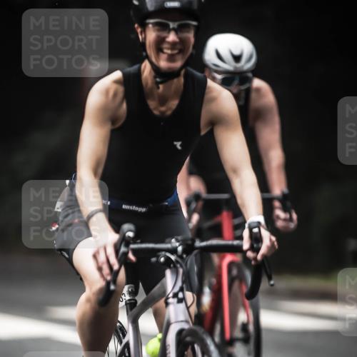 13.09.2026 - Stadtparktriathlon H.Heesch http://msf.ph/oto/10373832 13.09.2026 10:24:09 Radfahren 295, 301, 306, 320, 403, 409 meine-sportfotos.de