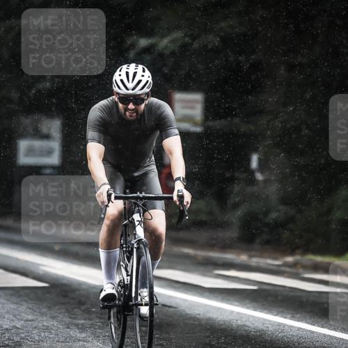 13.09.2026 - Stadtparktriathlon H.Heesch http://msf.ph/oto/10373843 13.09.2026 12:10:23 Radfahren 856, 860, 933, 965, 1062, 1063 meine-sportfotos.de