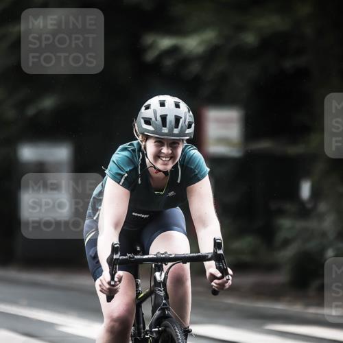 13.09.2026 - Stadtparktriathlon H.Heesch http://msf.ph/oto/10373863 13.09.2026 13:30:03 Radfahren 1378, 1391, 1413, 1447 meine-sportfotos.de