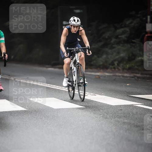 13.09.2026 - Stadtparktriathlon H.Heesch http://msf.ph/oto/10373864 13.09.2026 10:24:13 Radfahren 301, 306, 320, 403, 409, 445 meine-sportfotos.de