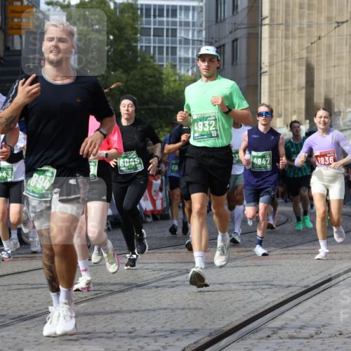 13.09.2026 - 21. swb-Marathon Bremen Strokosch-Dieckow http://msf.ph/oto/10373894 13.09.2026 13:37:06 Ziel 551, 813, 843, 1641, 1936, 2275, 2819, 3541, 3635, 3815, 3874, 3998, 4050, 4304, 4335, 4414, 4676, 4892, 5061, 5236, 5355, 5447, 5656, 5823, 6050, 6269, 6280, 6340, 6408, 6516, 6568, 6966, 7039, 7229, 7237, 7640, 7656, 7765, 8034, 8498, 8685, 8723, 8790, 9331, 9658, 9776, 9807, 869, 1180, 1854, 2531, 3333, 3627, 3732, 3823, 3894, 4932, 4947, 5388, 5547, 5577, 5612, 5791, 6046, 6904, 6947, 7006, 7571, 8268, 8753, 9701 meine-sportfotos.de