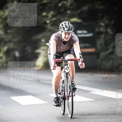 13.09.2026 - Stadtparktriathlon H.Heesch http://msf.ph/oto/10373925 13.09.2026 10:53:53 Radfahren 346, 385, 389, 419, 452, 533 meine-sportfotos.de