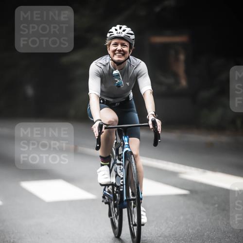 13.09.2026 - Stadtparktriathlon H.Heesch http://msf.ph/oto/10373926 13.09.2026 10:24:17 Radfahren 306, 320, 409, 445 meine-sportfotos.de