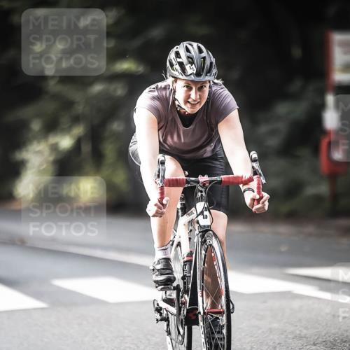 13.09.2026 - Stadtparktriathlon H.Heesch http://msf.ph/oto/10373947 13.09.2026 10:53:54 Radfahren 346, 385, 389, 419, 452, 489, 533 meine-sportfotos.de