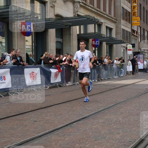 13.09.2026 - 21. swb-Marathon Bremen Strokosch-Dieckow http://msf.ph/oto/10373964 13.09.2026 12:22:13 Ziel 176, 1681 meine-sportfotos.de