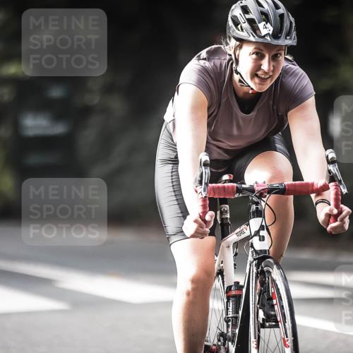 13.09.2026 - Stadtparktriathlon H.Heesch http://msf.ph/oto/10373965 13.09.2026 10:53:54 Radfahren 346, 385, 389, 419, 452, 489, 533 meine-sportfotos.de