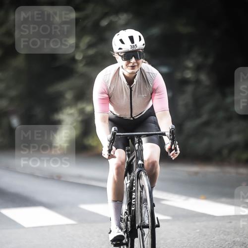 13.09.2026 - Stadtparktriathlon H.Heesch http://msf.ph/oto/10373970 13.09.2026 10:53:57 Radfahren 385, 452, 489, 519 meine-sportfotos.de