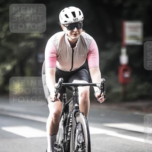 13.09.2026 - Stadtparktriathlon H.Heesch http://msf.ph/oto/10373987 13.09.2026 10:53:57 Radfahren 385, 452, 489, 519 meine-sportfotos.de