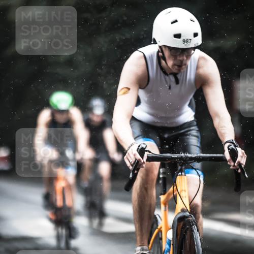 13.09.2026 - Stadtparktriathlon H.Heesch http://msf.ph/oto/10373993 13.09.2026 12:10:35 Radfahren 859, 926, 946, 987, 1030, 1033 meine-sportfotos.de