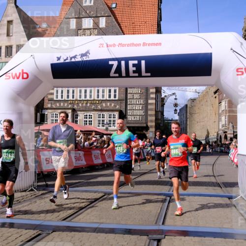13.09.2026 - 21. swb-Marathon Bremen Tim E. http://msf.ph/oto/10373998 13.09.2026 13:11:09 Ziel 384, 1385, 1498, 2021, 2347, 2759, 4023, 4475, 4571, 5066, 5079, 5155, 5168, 5314, 5387, 6657, 7115, 7136, 9622, 9659, 13248 meine-sportfotos.de