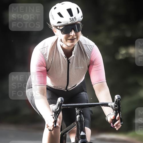13.09.2026 - Stadtparktriathlon H.Heesch http://msf.ph/oto/10374007 13.09.2026 10:53:58 Radfahren 385, 452, 489, 519 meine-sportfotos.de