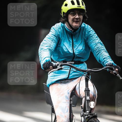13.09.2026 - Stadtparktriathlon H.Heesch http://msf.ph/oto/10374019 13.09.2026 10:24:28 Radfahren 224, 236, 287, 289, 343 meine-sportfotos.de