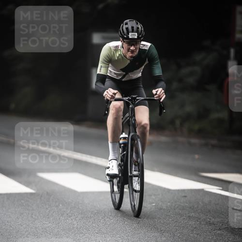 13.09.2026 - Stadtparktriathlon H.Heesch http://msf.ph/oto/10374026 13.09.2026 10:24:32 Radfahren 236, 287, 289, 343 meine-sportfotos.de