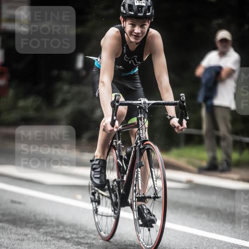 13.09.2026 - Stadtparktriathlon H.Heesch http://msf.ph/oto/10374029 13.09.2026 13:30:29 Radfahren 1310, 1524 meine-sportfotos.de