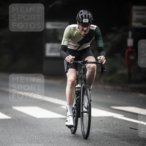 13.09.2026 - Stadtparktriathlon H.Heesch http://msf.ph/oto/10374033 13.09.2026 10:24:32 Radfahren 236, 287, 289, 343 meine-sportfotos.de