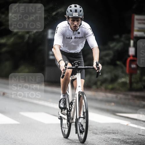 13.09.2026 - Stadtparktriathlon H.Heesch http://msf.ph/oto/10374046 13.09.2026 13:30:35 Radfahren 1310 meine-sportfotos.de