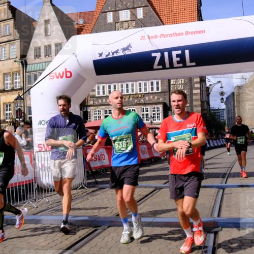 13.09.2026 - 21. swb-Marathon Bremen Tim E. http://msf.ph/oto/10374065 13.09.2026 13:11:10 Ziel 384, 697, 1385, 1498, 2021, 2347, 2759, 4023, 4475, 4571, 5079, 5155, 5168, 5314, 5387, 6657, 7115, 7136, 9622, 9659, 13248 meine-sportfotos.de