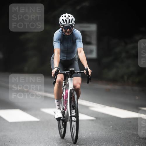 13.09.2026 - Stadtparktriathlon H.Heesch http://msf.ph/oto/10374066 13.09.2026 10:24:34 Radfahren 287, 289, 313, 343 meine-sportfotos.de