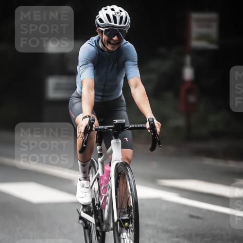 13.09.2026 - Stadtparktriathlon H.Heesch http://msf.ph/oto/10374085 13.09.2026 10:24:34 Radfahren 287, 289, 313, 343 meine-sportfotos.de