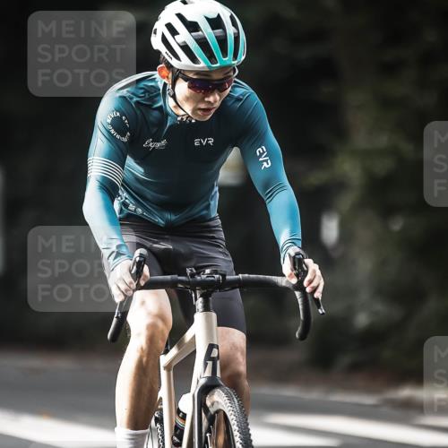 13.09.2026 - Stadtparktriathlon H.Heesch http://msf.ph/oto/10374087 13.09.2026 10:54:02 Radfahren 385, 408, 489, 519, 622 meine-sportfotos.de