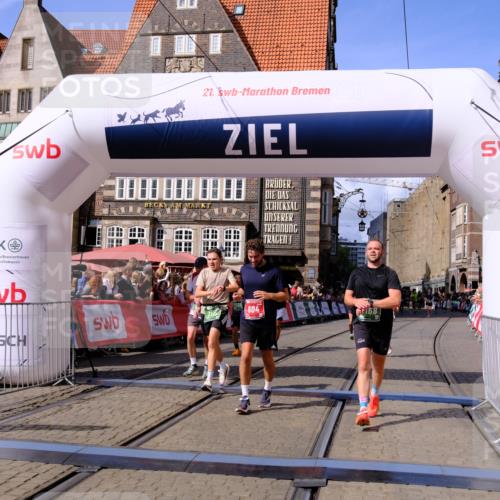 13.09.2026 - 21. swb-Marathon Bremen Tim E. http://msf.ph/oto/10374110 13.09.2026 13:11:11 Ziel 384, 697, 1385, 1498, 2021, 2347, 2759, 4023, 4475, 4571, 5079, 5155, 5168, 5314, 5387, 6471, 6657, 7115, 7136, 9622, 9659, 13248 meine-sportfotos.de