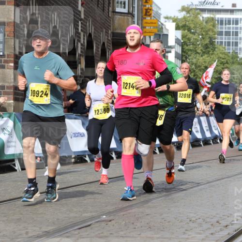 13.09.2026 - 21. swb-Marathon Bremen Strokosch-Dieckow http://msf.ph/oto/10374117 13.09.2026 11:02:10 Ziel 10257, 10332, 10409, 10444, 10817, 11075, 11115, 11150, 11268, 11305, 11369, 11412, 11413, 11436, 11479, 11486, 11668, 11747, 11859, 11985, 11986, 12095, 12379, 12412, 12466, 10153, 10154, 10173, 10273, 10274, 10278, 10331, 10338, 10439, 10738, 10885, 10915, 10943, 11249, 11505, 11576, 11853, 11886, 12042, 12094, 12134, 12135 meine-sportfotos.de