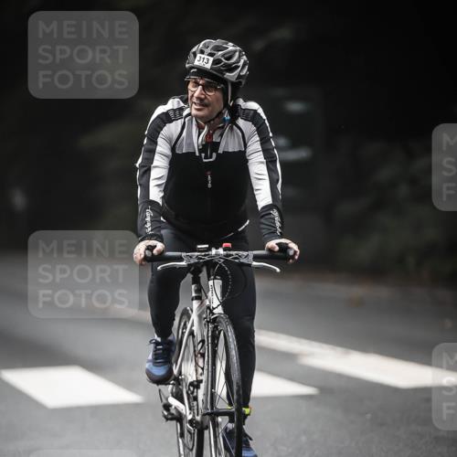 13.09.2026 - Stadtparktriathlon H.Heesch http://msf.ph/oto/10374118 13.09.2026 10:24:38 Radfahren 287, 289, 313, 348 meine-sportfotos.de