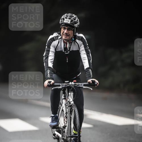 13.09.2026 - Stadtparktriathlon H.Heesch http://msf.ph/oto/10374122 13.09.2026 10:24:38 Radfahren 287, 289, 313, 348 meine-sportfotos.de