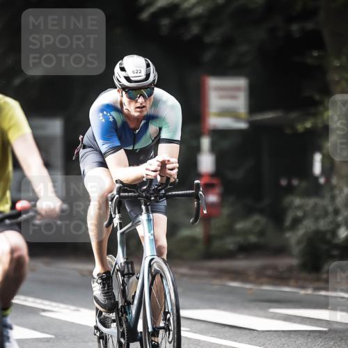 13.09.2026 - Stadtparktriathlon H.Heesch http://msf.ph/oto/10374137 13.09.2026 10:54:05 Radfahren 408, 489, 519, 622 meine-sportfotos.de