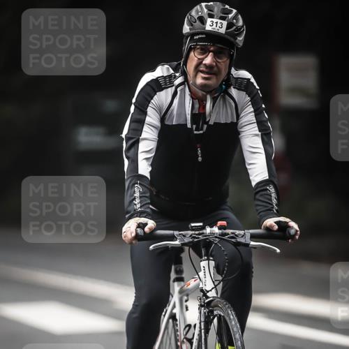 13.09.2026 - Stadtparktriathlon H.Heesch http://msf.ph/oto/10374142 13.09.2026 10:24:39 Radfahren 287, 313, 348 meine-sportfotos.de