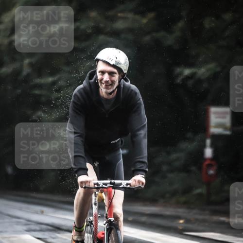 13.09.2026 - Stadtparktriathlon H.Heesch http://msf.ph/oto/10374144 13.09.2026 12:10:48 Radfahren 831, 844, 948, 1029, 1053, 1060 meine-sportfotos.de