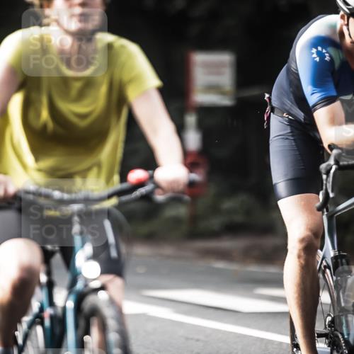 13.09.2026 - Stadtparktriathlon H.Heesch http://msf.ph/oto/10374161 13.09.2026 10:54:06 Radfahren 408, 429, 486, 489, 519, 622 meine-sportfotos.de