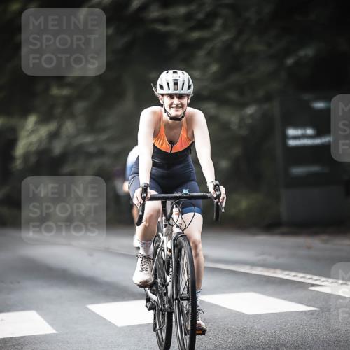 13.09.2026 - Stadtparktriathlon H.Heesch http://msf.ph/oto/10374171 13.09.2026 10:54:11 Radfahren 408, 429, 486, 622 meine-sportfotos.de