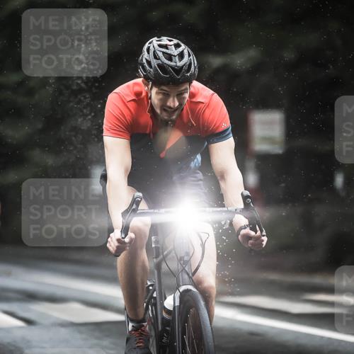 13.09.2026 - Stadtparktriathlon H.Heesch http://msf.ph/oto/10374186 13.09.2026 12:10:57 Radfahren 831, 905, 938, 981, 1020, 1029 meine-sportfotos.de