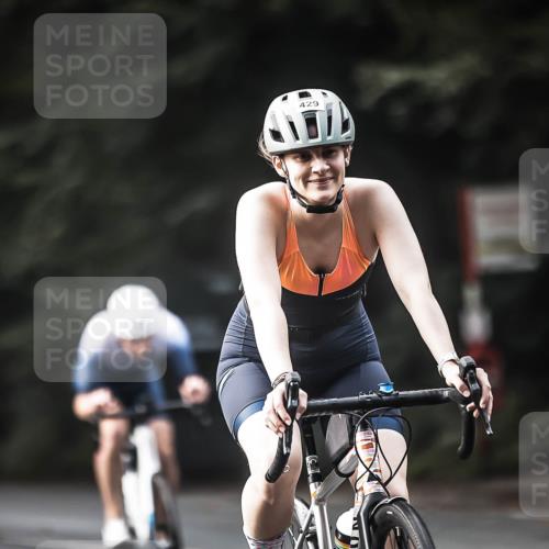 13.09.2026 - Stadtparktriathlon H.Heesch http://msf.ph/oto/10374196 13.09.2026 10:54:12 Radfahren 429, 445, 486 meine-sportfotos.de