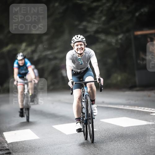 13.09.2026 - Stadtparktriathlon H.Heesch http://msf.ph/oto/10374230 13.09.2026 10:54:17 Radfahren 429, 445, 459, 466, 468, 471, 472, 486 meine-sportfotos.de