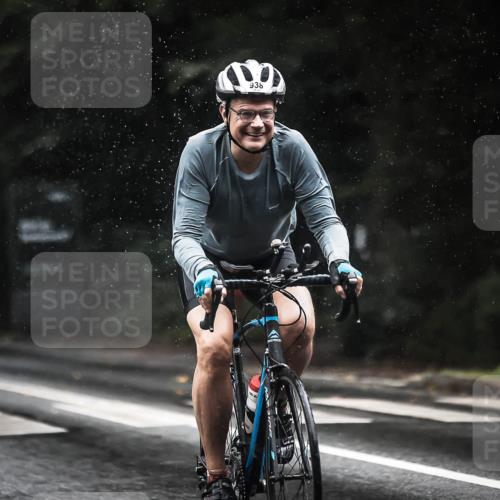 13.09.2026 - Stadtparktriathlon H.Heesch http://msf.ph/oto/10374240 13.09.2026 12:11:01 Radfahren 905, 938, 964, 981, 1020 meine-sportfotos.de