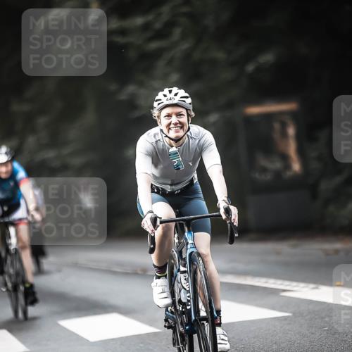 13.09.2026 - Stadtparktriathlon H.Heesch http://msf.ph/oto/10374246 13.09.2026 10:54:18 Radfahren 429, 445, 459, 466, 468, 471, 472, 486 meine-sportfotos.de