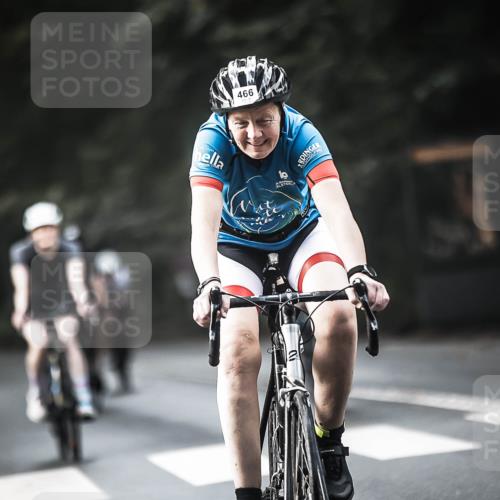 13.09.2026 - Stadtparktriathlon H.Heesch http://msf.ph/oto/10374308 13.09.2026 10:54:20 Radfahren 445, 459, 466, 468, 471, 472 meine-sportfotos.de