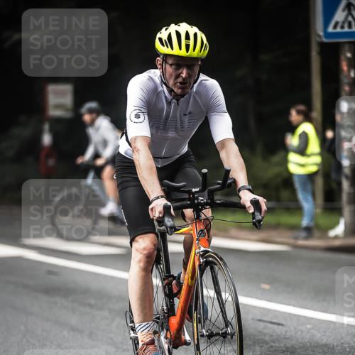 13.09.2026 - Stadtparktriathlon H.Heesch http://msf.ph/oto/10374330 13.09.2026 10:24:57 Radfahren 227, 427, 430, 443 meine-sportfotos.de
